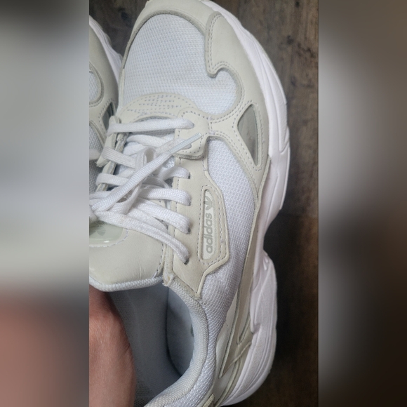 Adidas Falcon - Picture 10 of 16